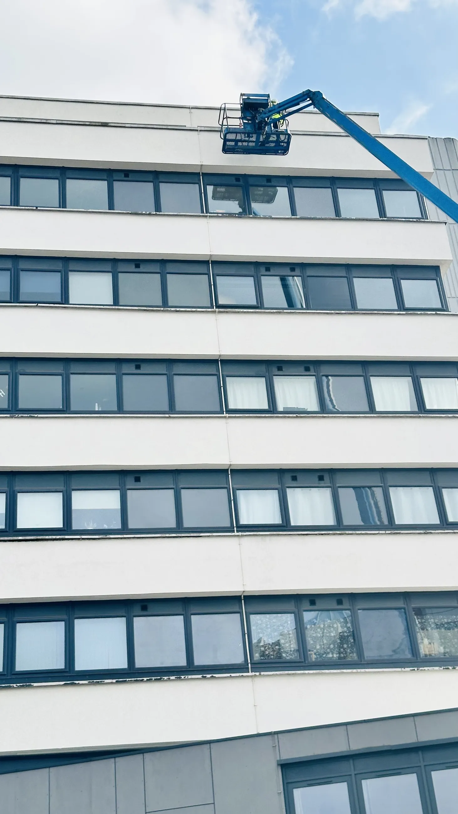 High-level window cleaning