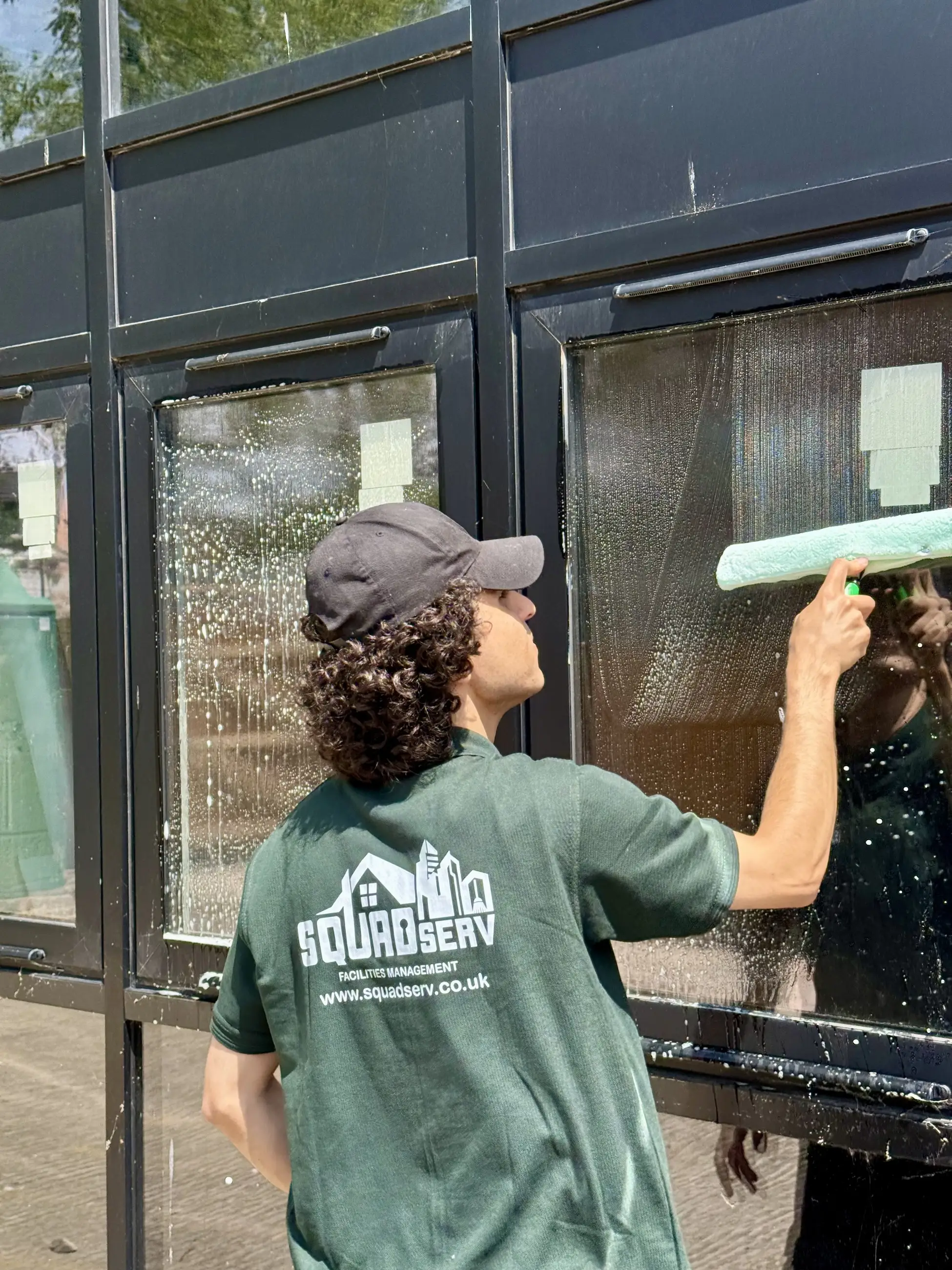 Window cleaning with water-fed pole